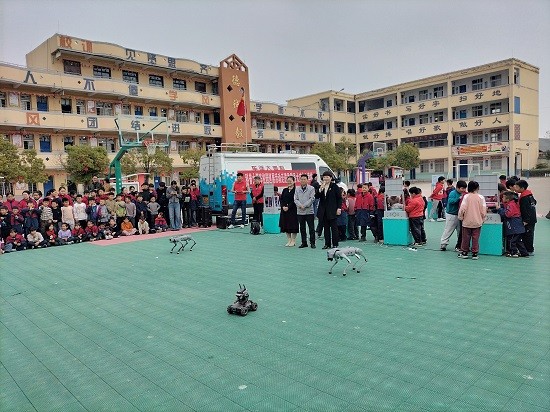 1731584691109702.jpg 王培介绍.jpg