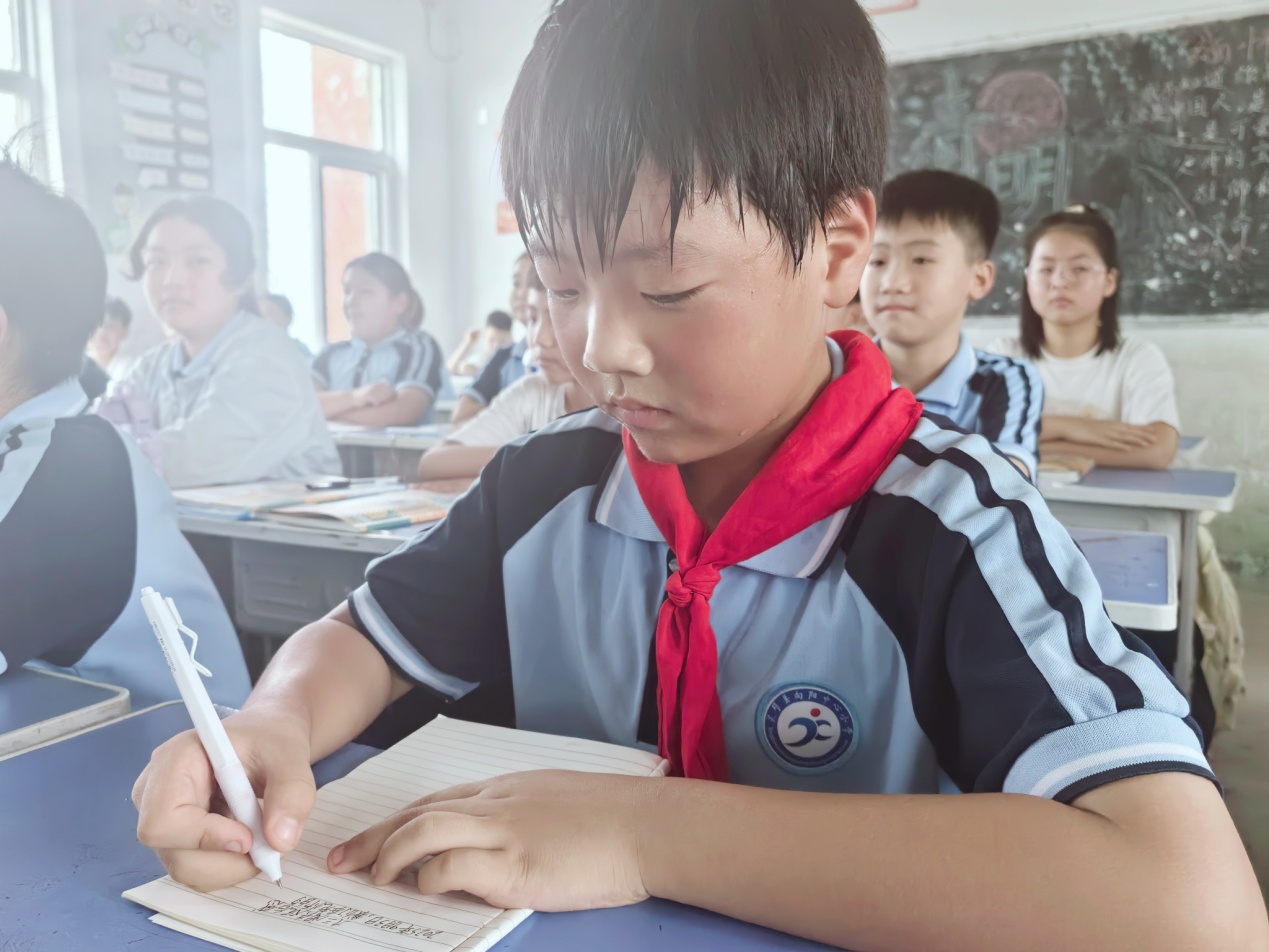 D:\Documents\WeChat Files\wxid_zevhf0ejf1p22\FileStorage\Temp\608d7803f4ed1626fffb04f0aa86616.jpg