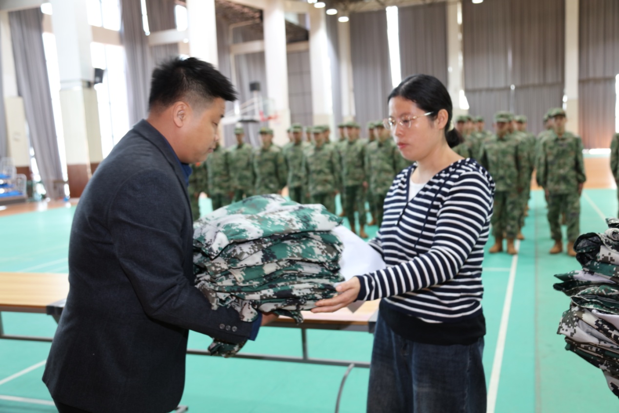 C:\Users\吕 波\Desktop\4U9A6531.JPG