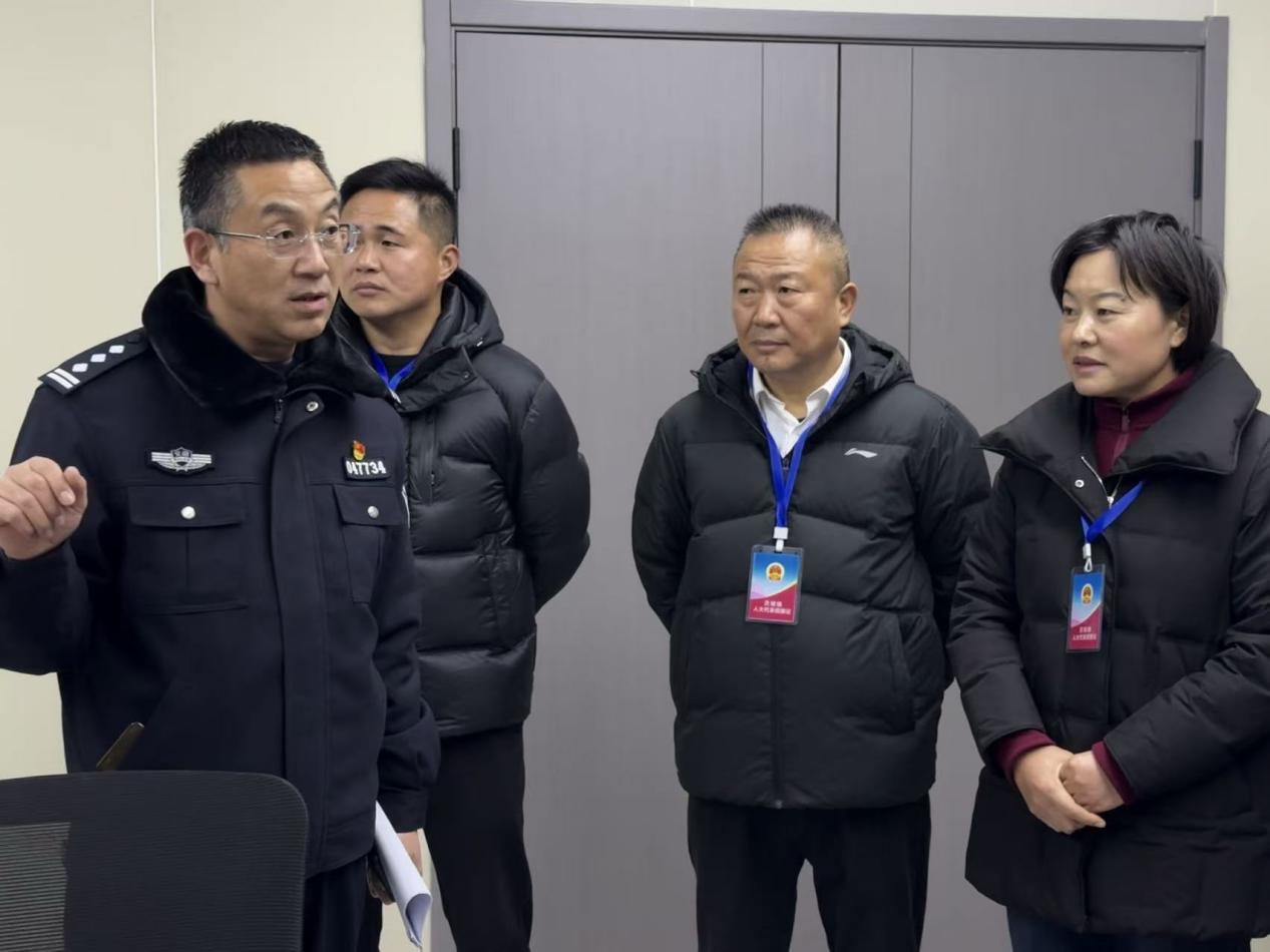 2f8ac7e3734655a9ac6315919bb17872